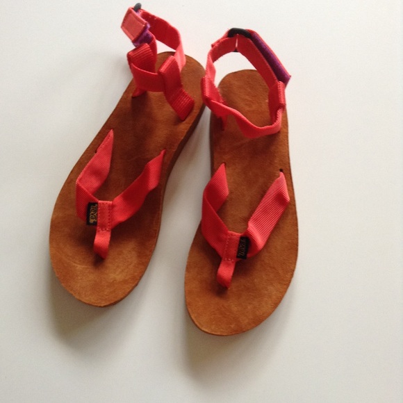 Teva Shoes - NWOT Teva Sandal